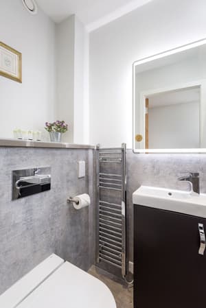 thumbnail: Bathroom