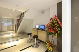 thumbnail: Business center