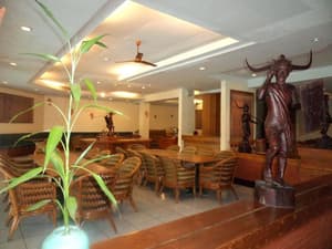thumbnail: Restaurant