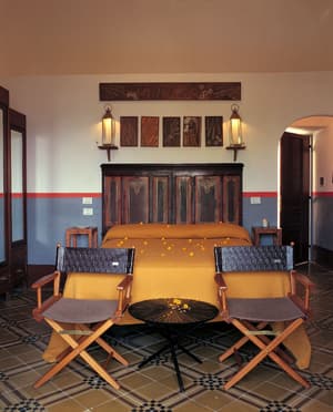 thumbnail: Interior detail