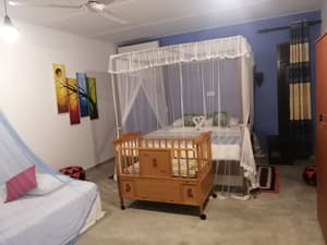 thumbnail: Front of property
