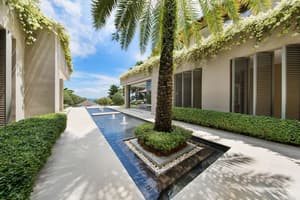 thumbnail: Exterior