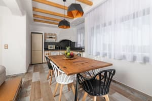 thumbnail: In-room dining