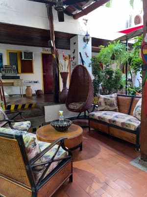thumbnail: Lobby sitting area