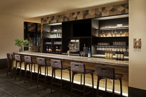 thumbnail: Bar (on property)