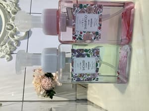 thumbnail: Bathroom amenities
