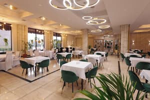 thumbnail: Restaurant