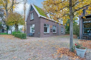 thumbnail: Exterior