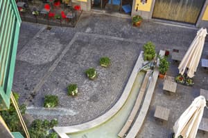 thumbnail: Courtyard view