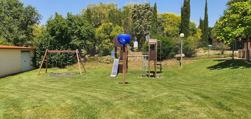 Children's play area - outdoor