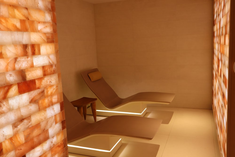 Swimming pool-spa