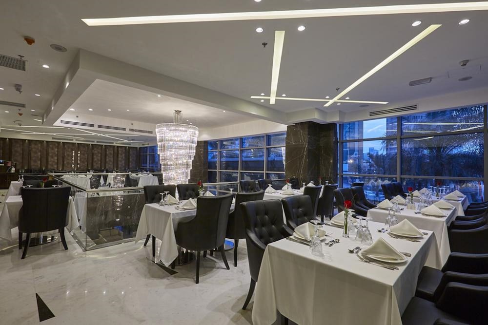 Restaurant-cafeteria