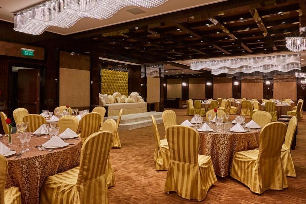 Restaurant-cafeteria