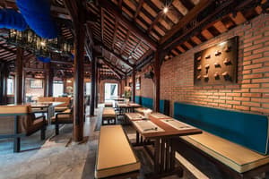 thumbnail: Restaurant