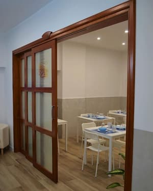 thumbnail: Breakfast area
