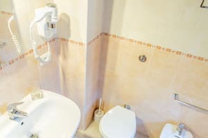 thumbnail: Bathroom