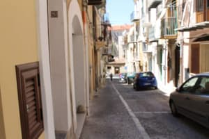 thumbnail: Exterior
