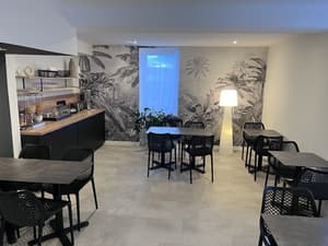 thumbnail: Breakfast area