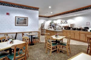 thumbnail: Dining