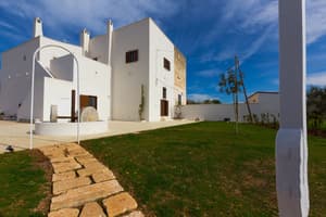 thumbnail: Exterior