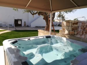 thumbnail: Outdoor spa tub