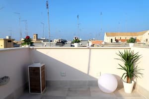 thumbnail: General view