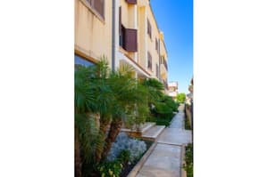 thumbnail: General view