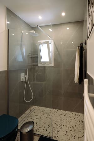 thumbnail: Room amenity