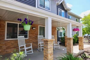thumbnail: Exterior