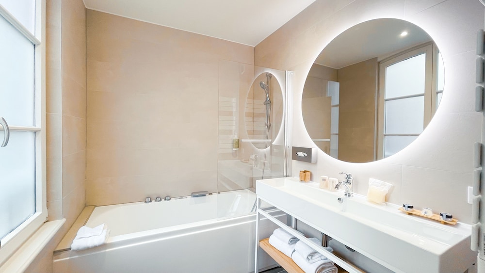 Jetted tub