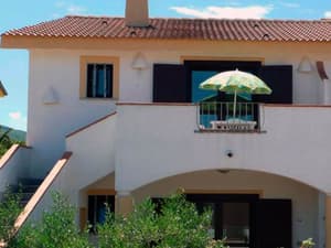 thumbnail: Exterior