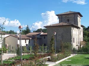 thumbnail: General view