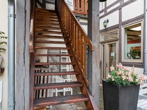 thumbnail: Exterior detail