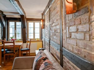 thumbnail: Interior detail