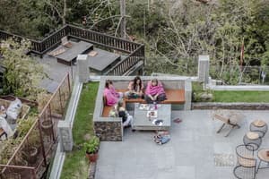thumbnail: BBQ/picnic area