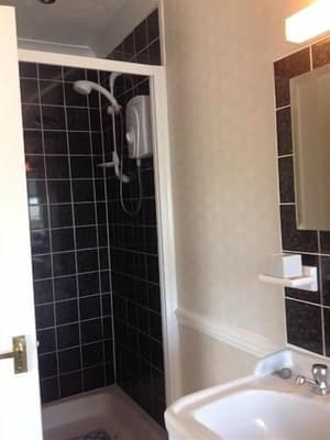 thumbnail: Bathroom shower