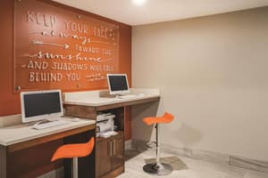 thumbnail: Business center