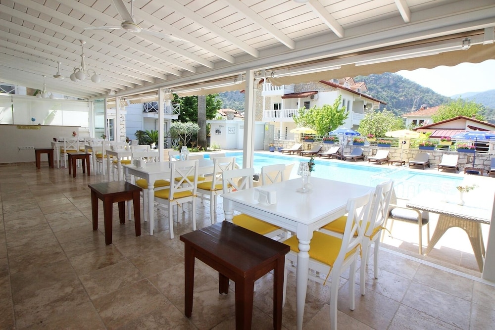 Restaurant-cafeteria