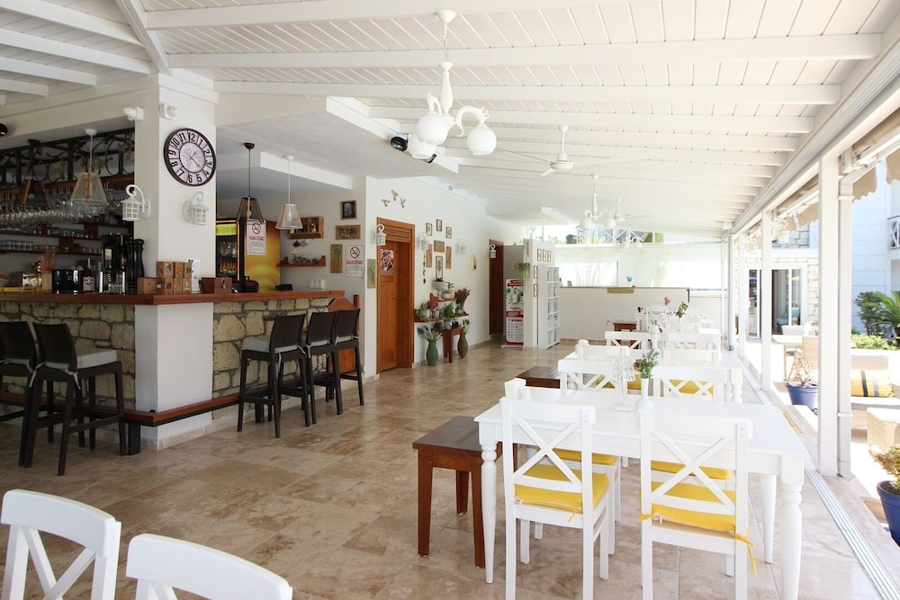 Restaurant-cafeteria
