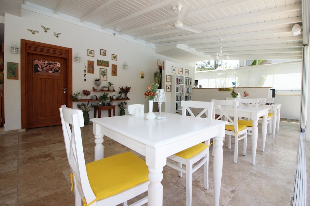 Restaurant-cafeteria