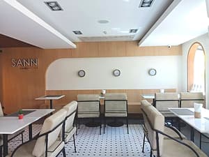 thumbnail: Breakfast area