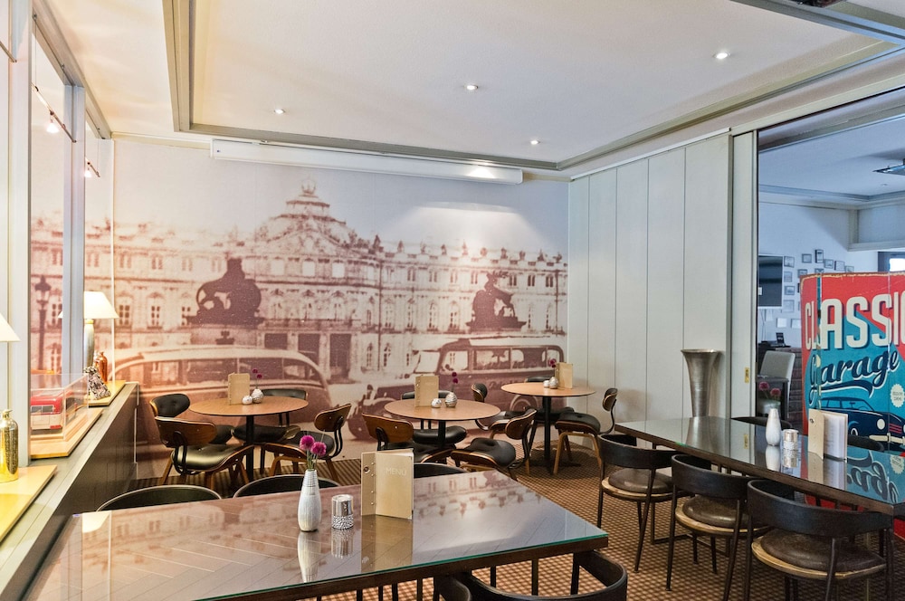 Restaurant-cafeteria