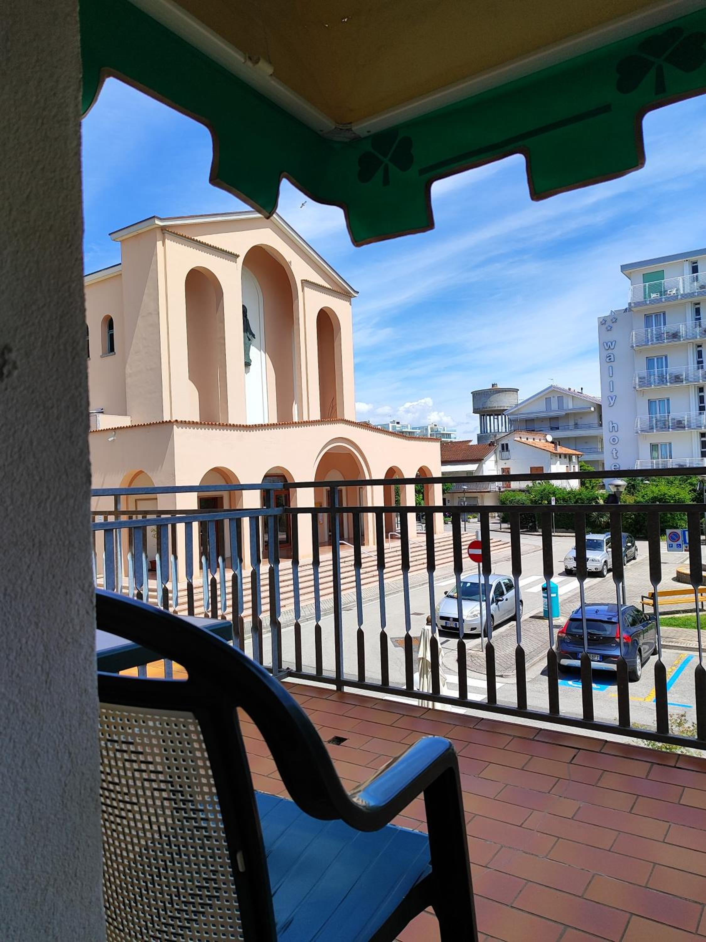 Restaurant-cafeteria