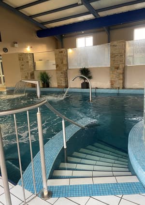 thumbnail: Pool