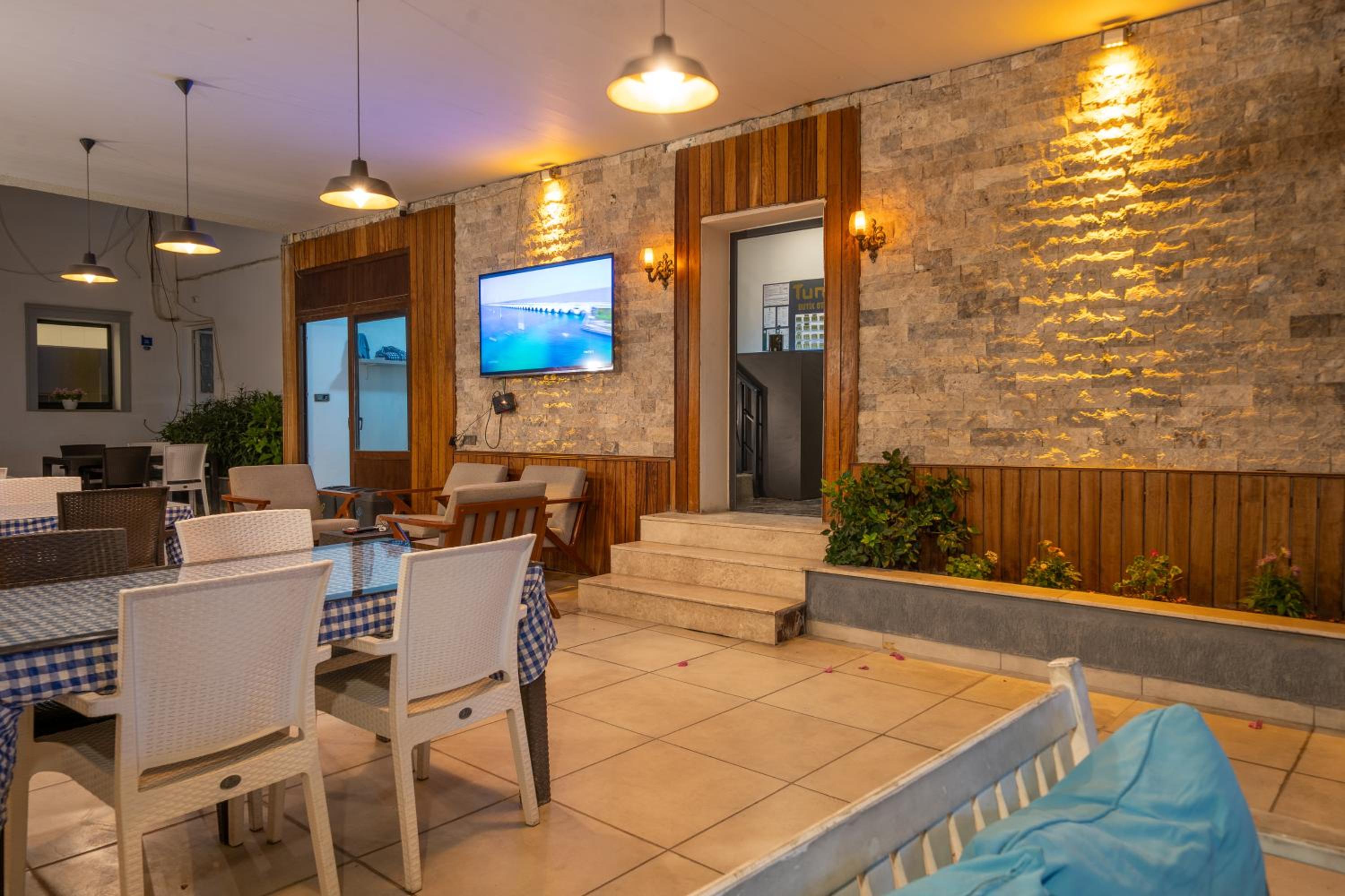 Restaurant-cafeteria