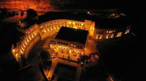 thumbnail: Exterior