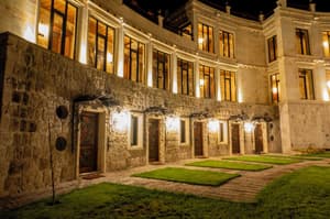 thumbnail: Exterior
