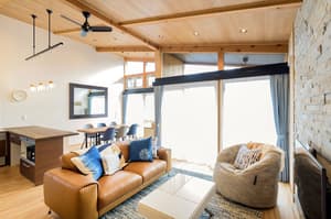 thumbnail: Living room