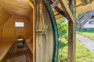 thumbnail: Sauna