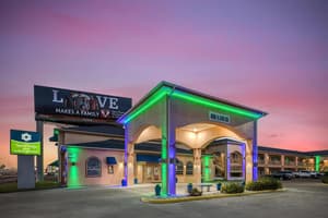 thumbnail: Fitness facility